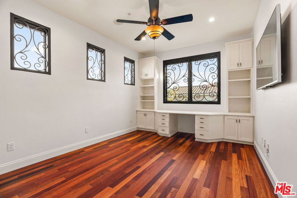 10445 Amberwood Lane - Photo 38