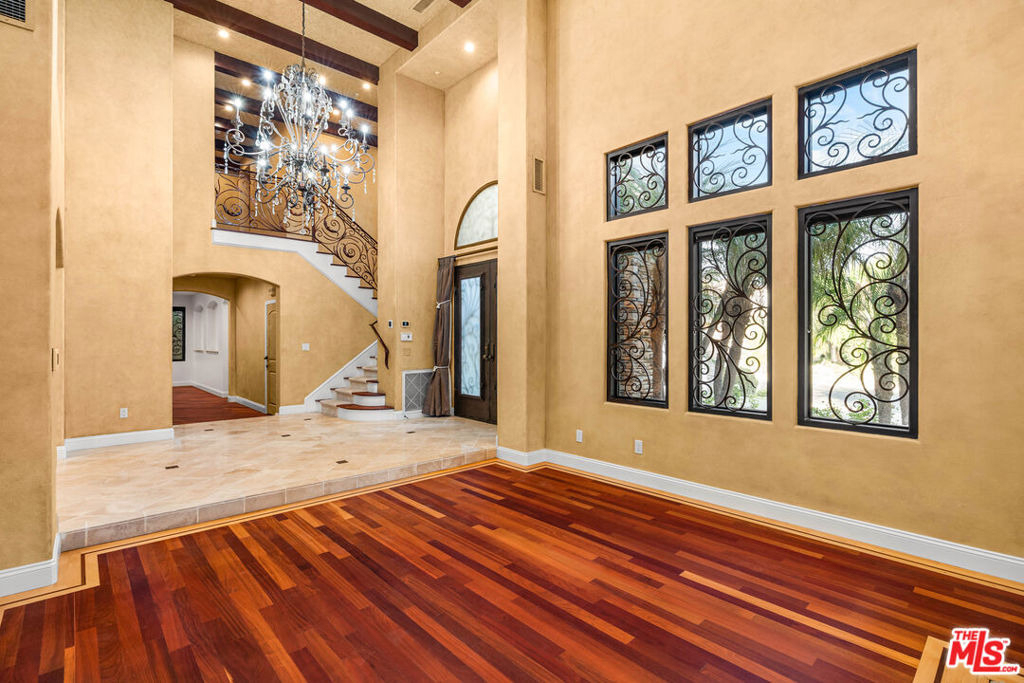 10445 Amberwood Lane - Photo 8