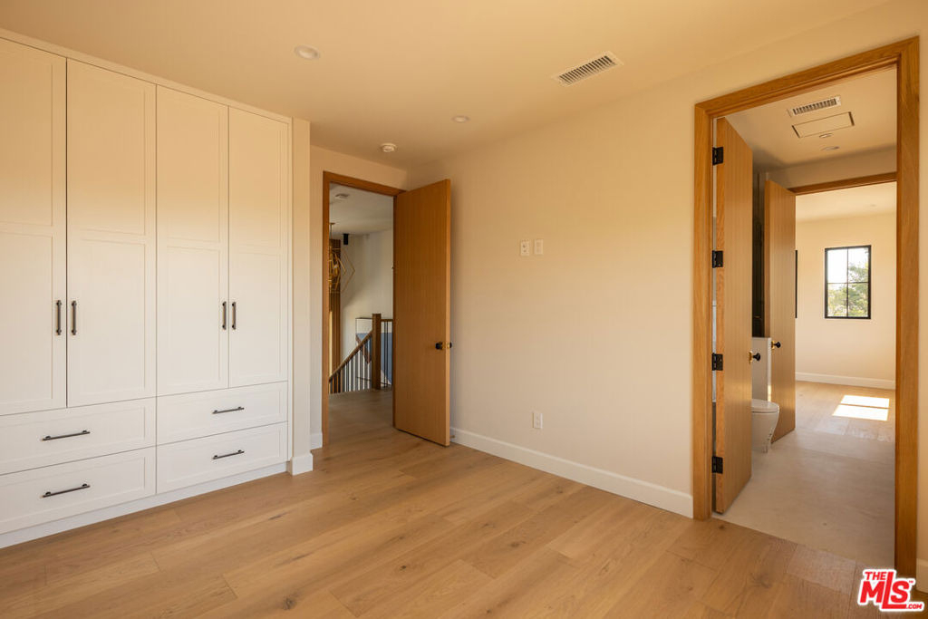 12427 Cumpston Street - Photo 38