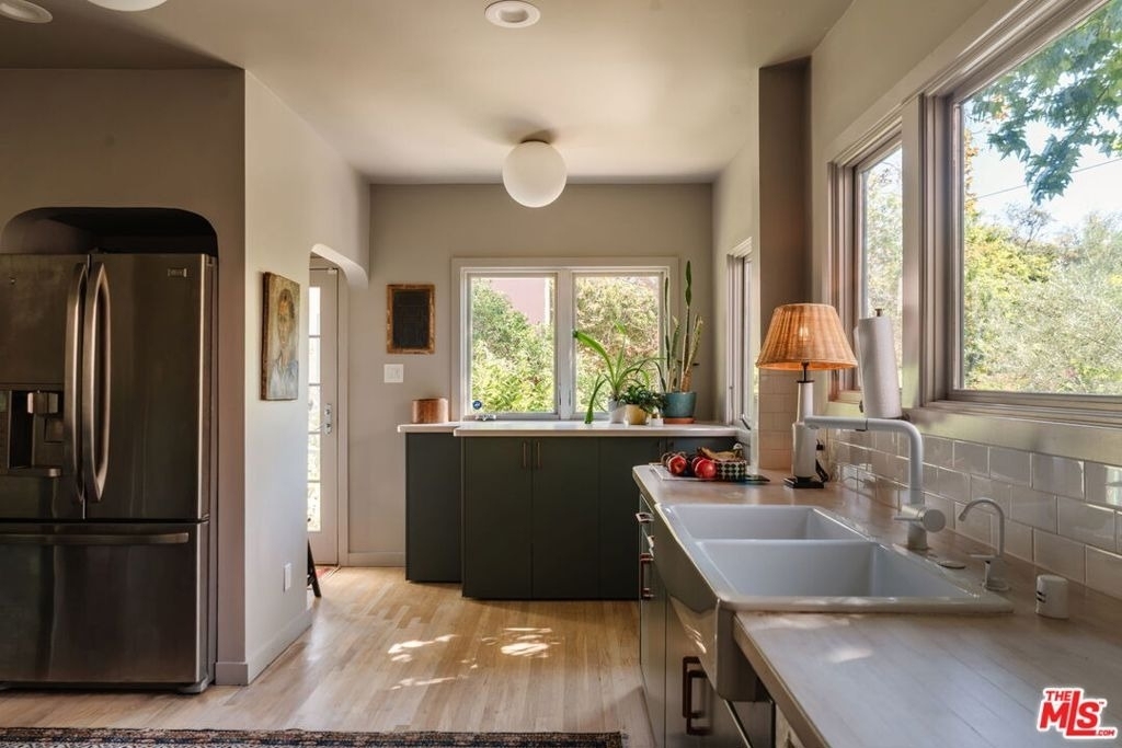 2332 Nella Vista Avenue - Photo 18