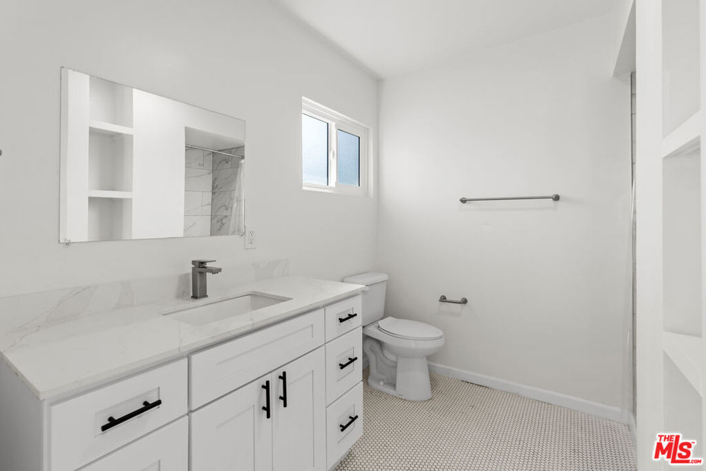 7825 W Manchester Avenue - Photo 9