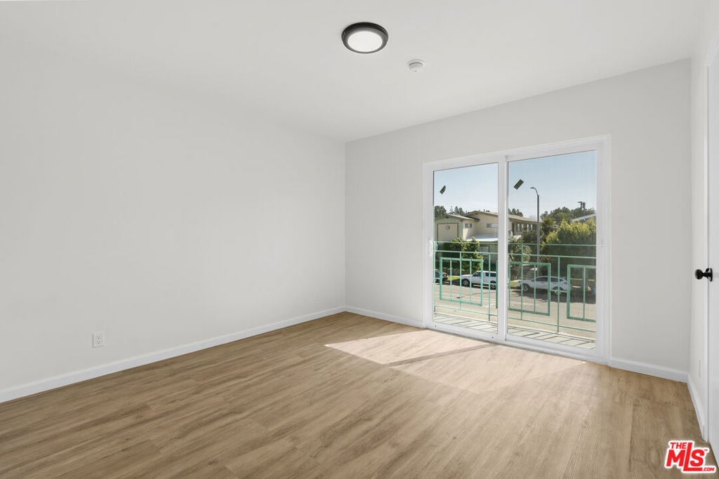 7825 W Manchester Avenue - Photo 8