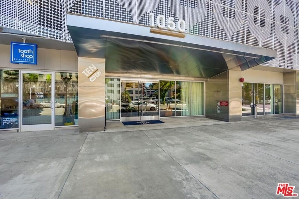 1050 S Grand Avenue - Photo 45