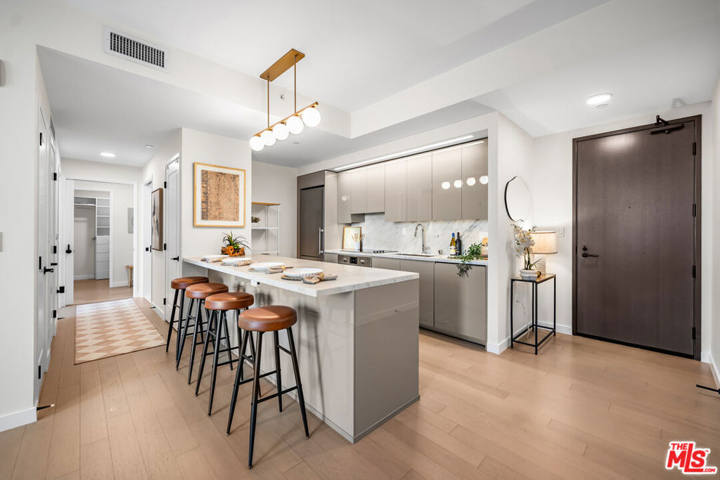 1050 S Grand Avenue - Photo 12