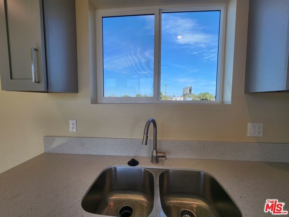 7302 Mace Place - Photo 8