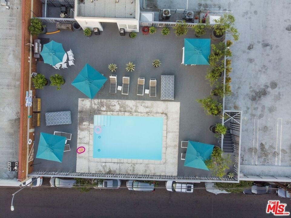 500 Molino Street - Photo 23