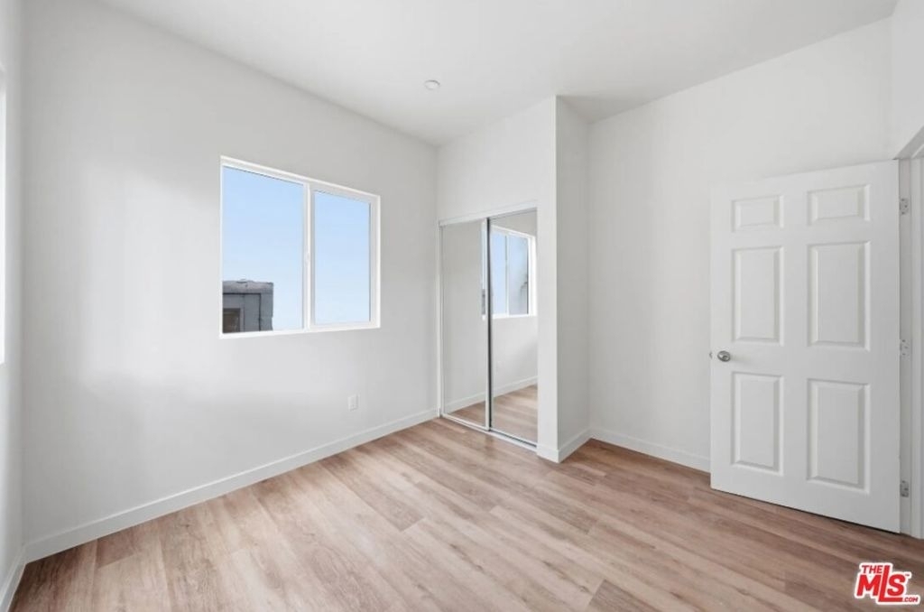 3026 W 12th Street - Photo 5