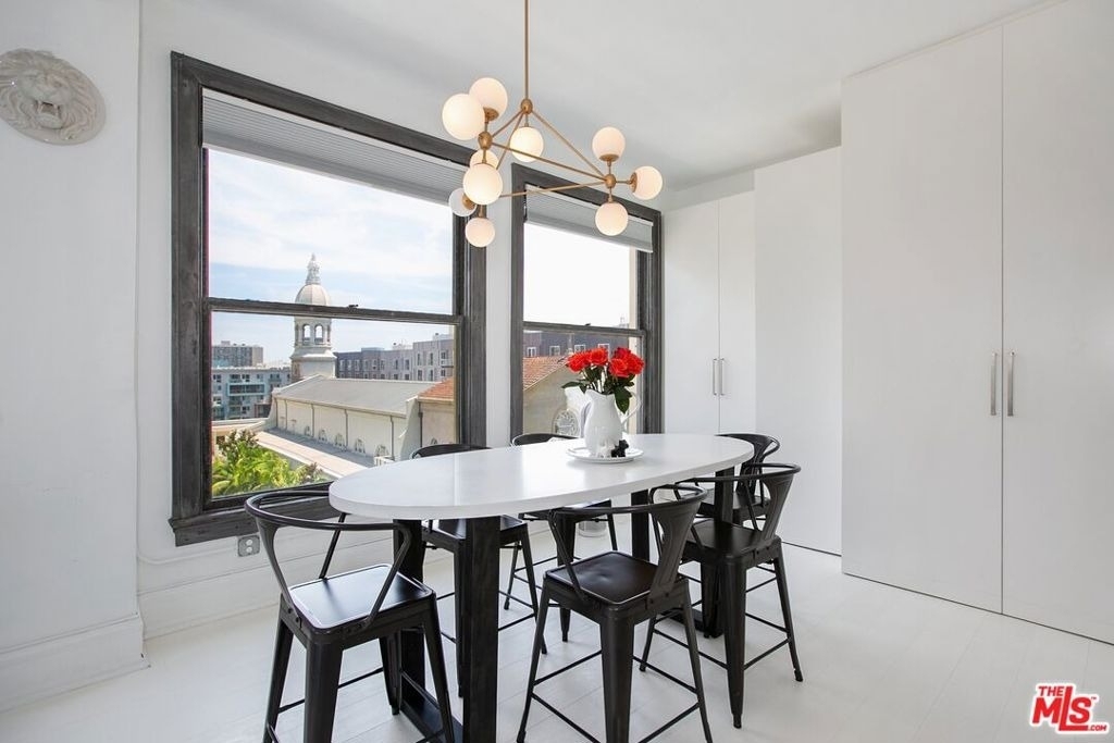 108 W 2nd Street - Photo 5