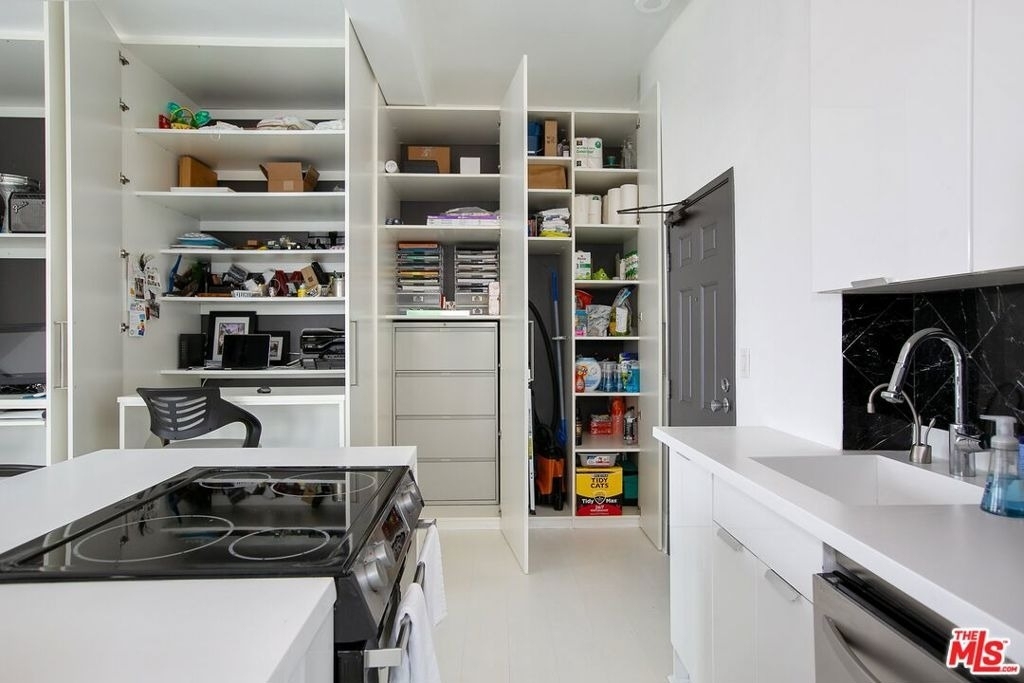 108 W 2nd Street - Photo 8