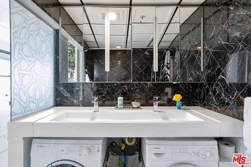 108 W 2nd Street - Photo 19