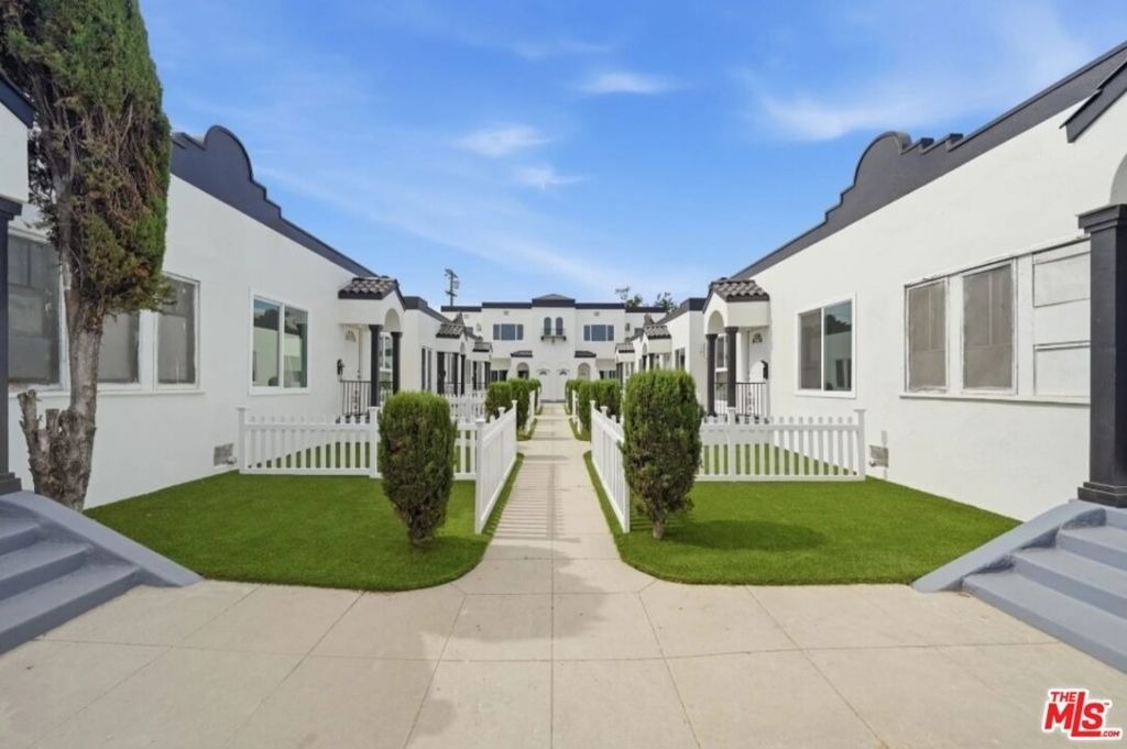 3020 W 12th Street - Photo 6