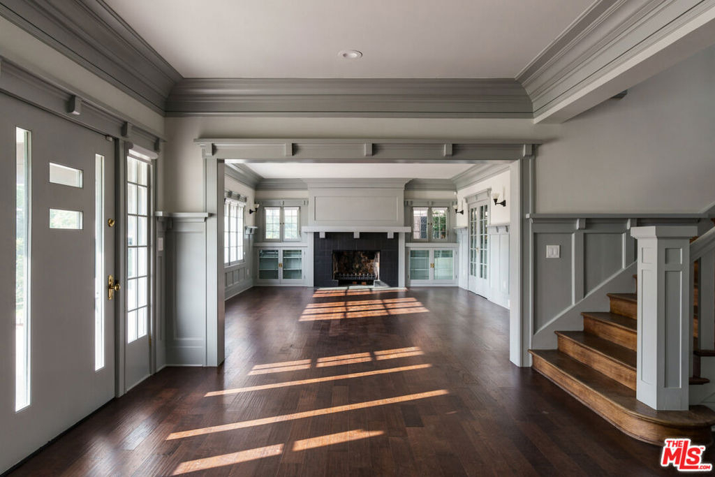 344 S Kingsley Drive - Photo 3