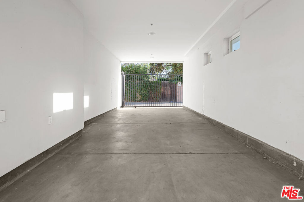 4444 S Slauson - Photo 2