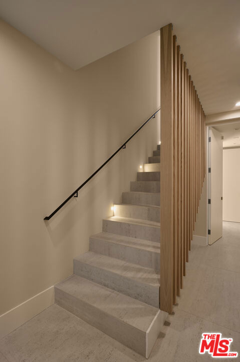 849 N Detroit Street - Photo 10