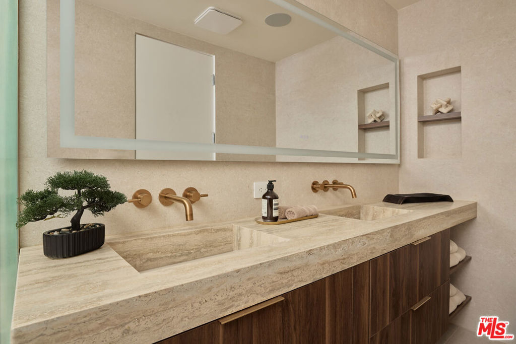 849 N Detroit Street - Photo 12