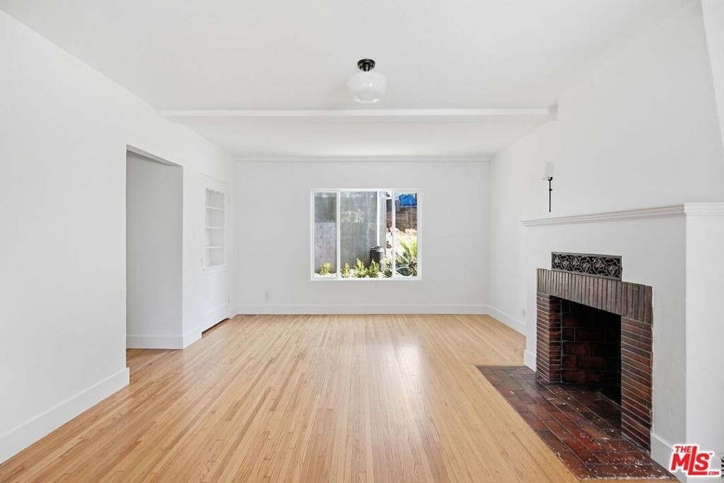 215 N Avenue 49 - Photo 0