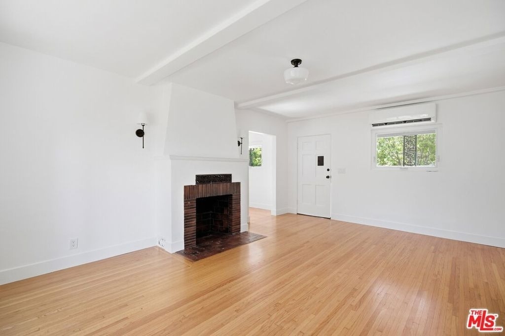 215 N Avenue 49 - Photo 2