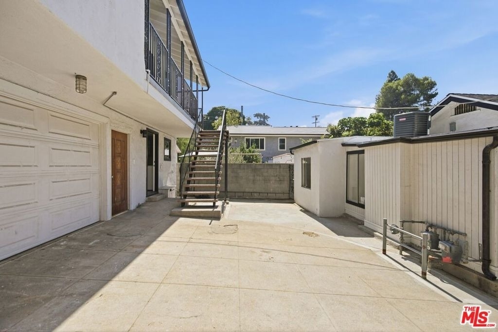 215 N Avenue 49 - Photo 22