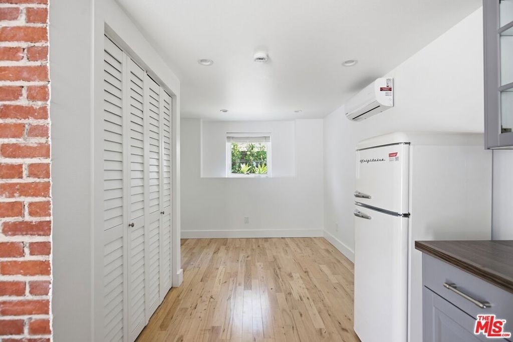 213 1/2 N Avenue 49 - Photo 4