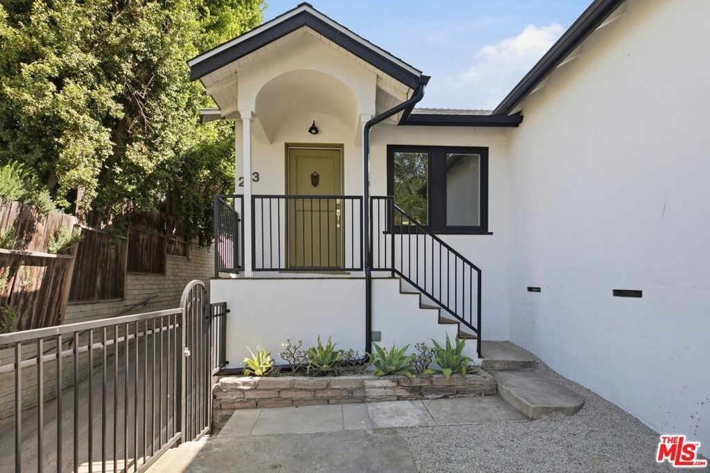 213 N Avenue 49 - Photo 31