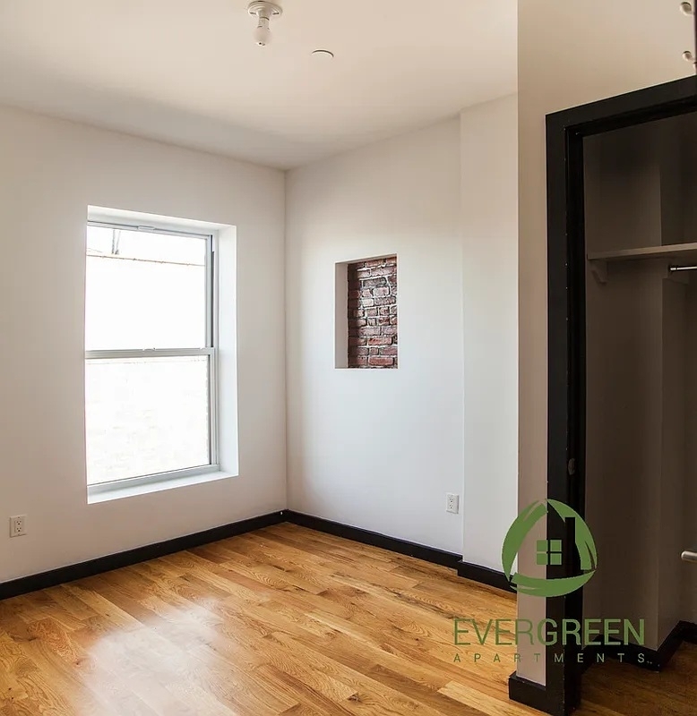 957 Kent Avenue - Photo 5