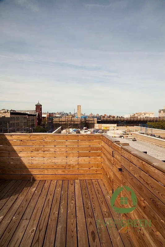 957 Kent Avenue - Photo 6