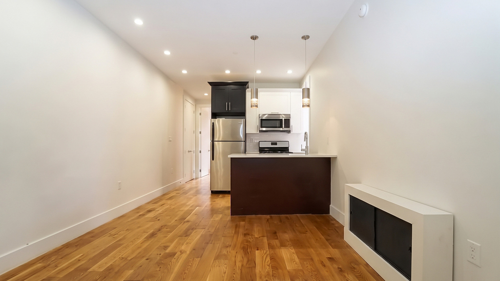 11 Maple St 11225 - Photo 7