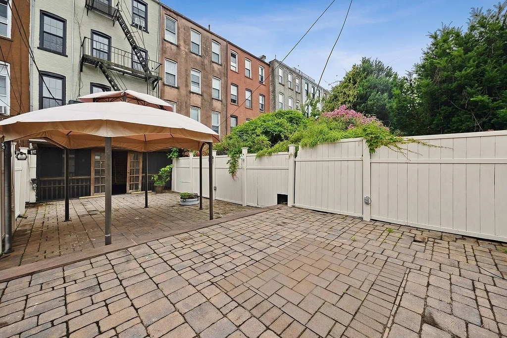 329 Decatur Street - Photo 12