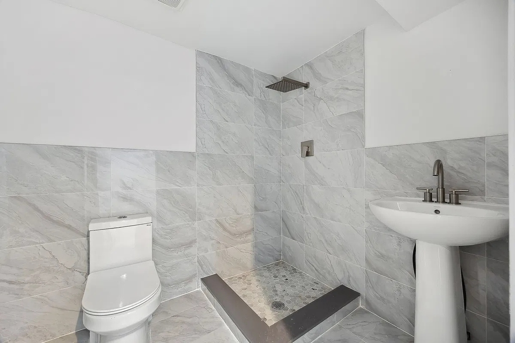 329 Decatur Street - Photo 11