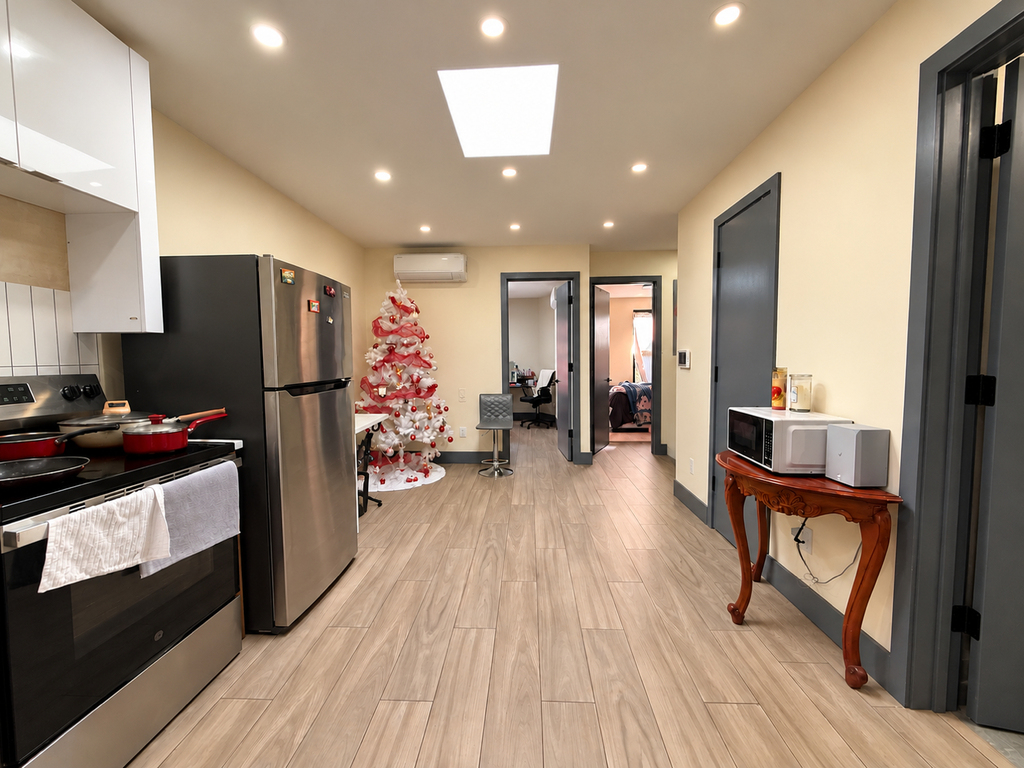 2414 Pacific Street - Photo 3