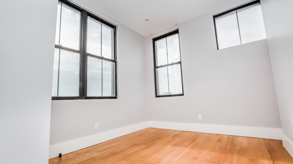 1520 St Johns Pl  11213 - Photo 6