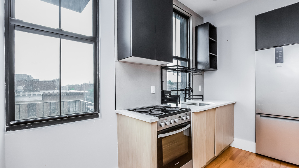1520 St Johns Pl  11213 - Photo 11