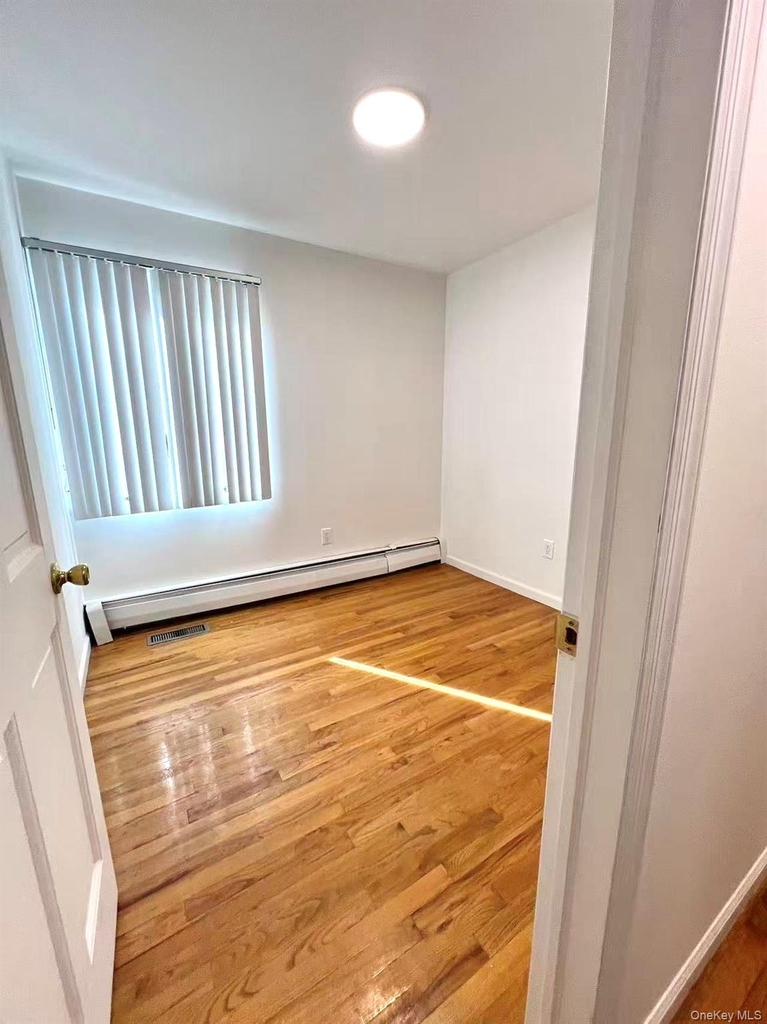 188-20 50 Ave - Photo 17