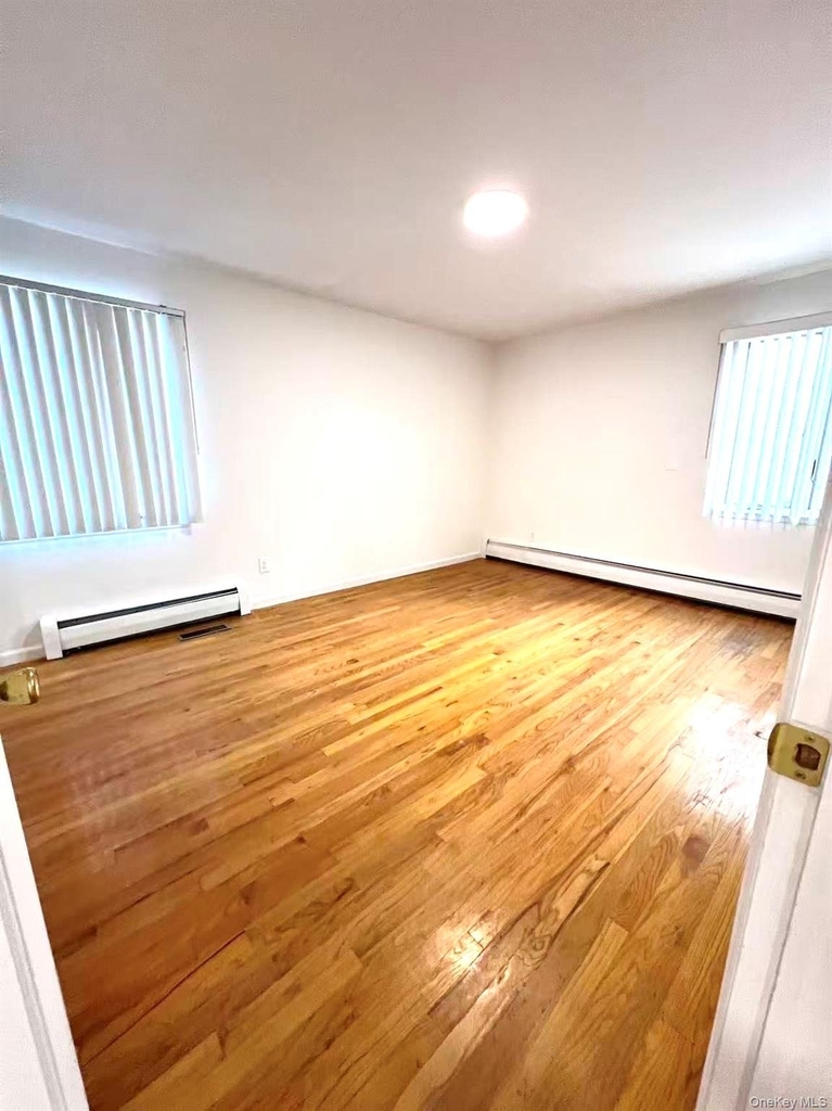 188-20 50 Ave - Photo 11