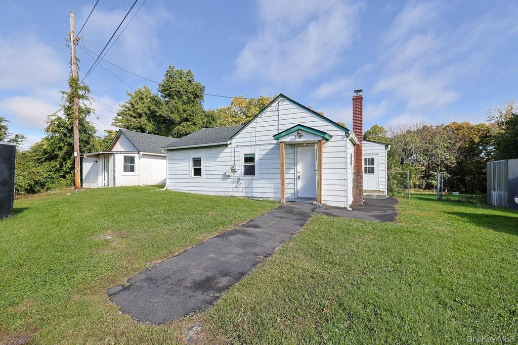 14 Tighe Avenue - Photo 0