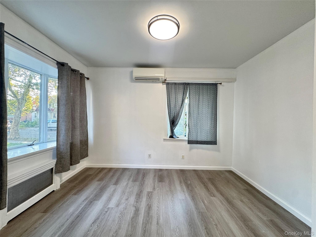 3357 164th Street - Photo 4
