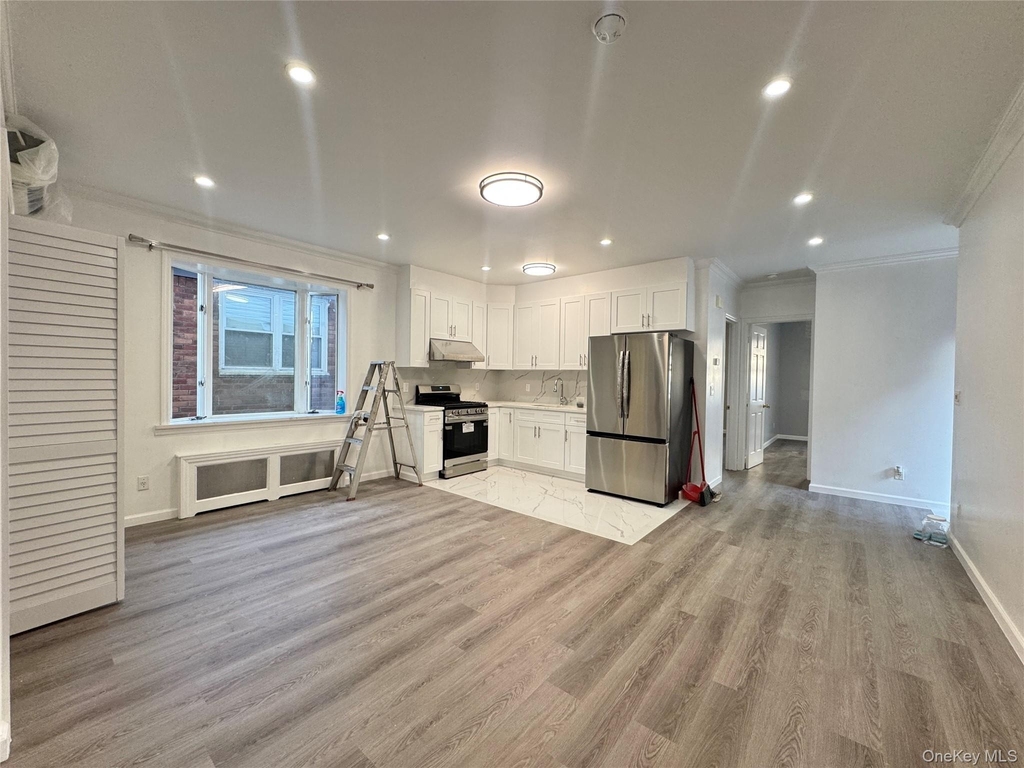 3357 164th Street - Photo 0