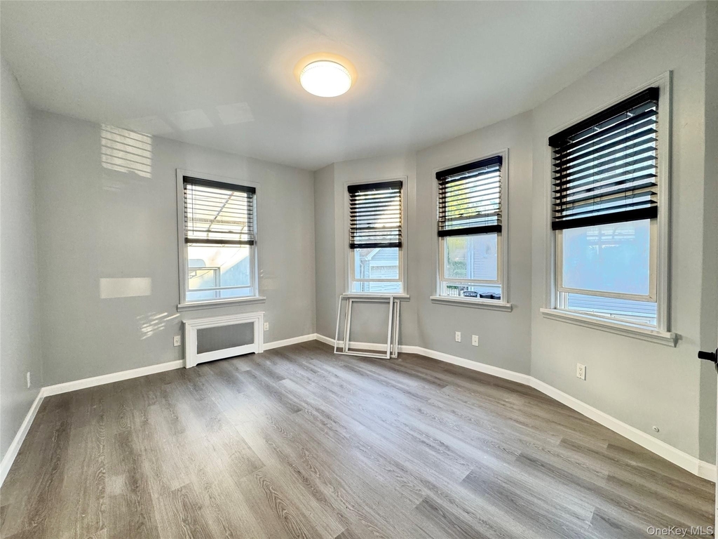 3357 164th Street - Photo 5