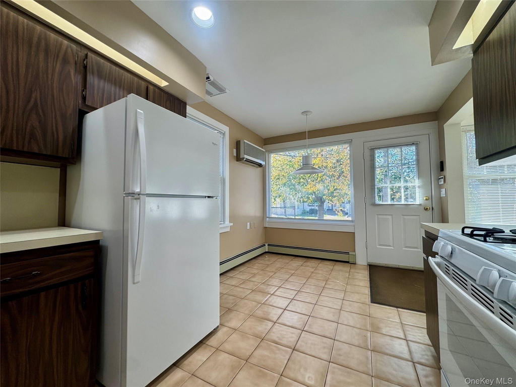 99 Jerusalem Avenue - Photo 4