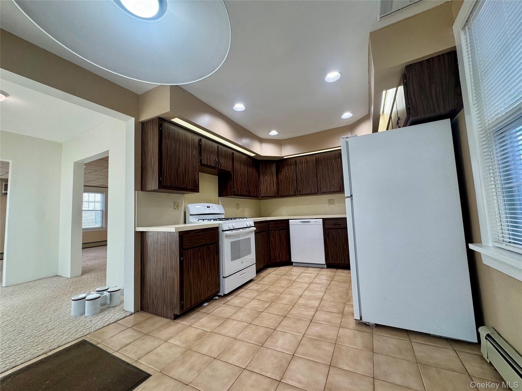 99 Jerusalem Avenue - Photo 5