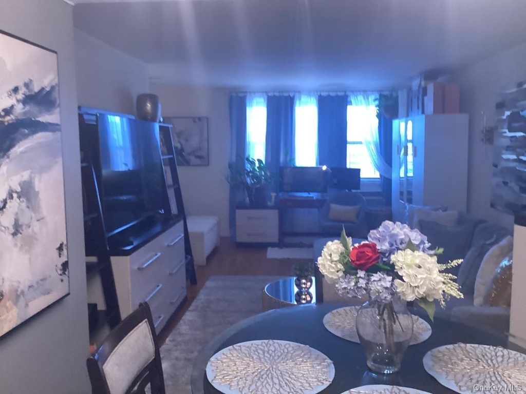84-20 153rd Avenue - Photo 3