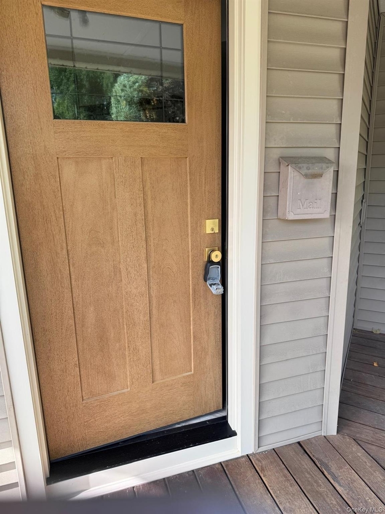 193 W Washington Avenue - Photo 2