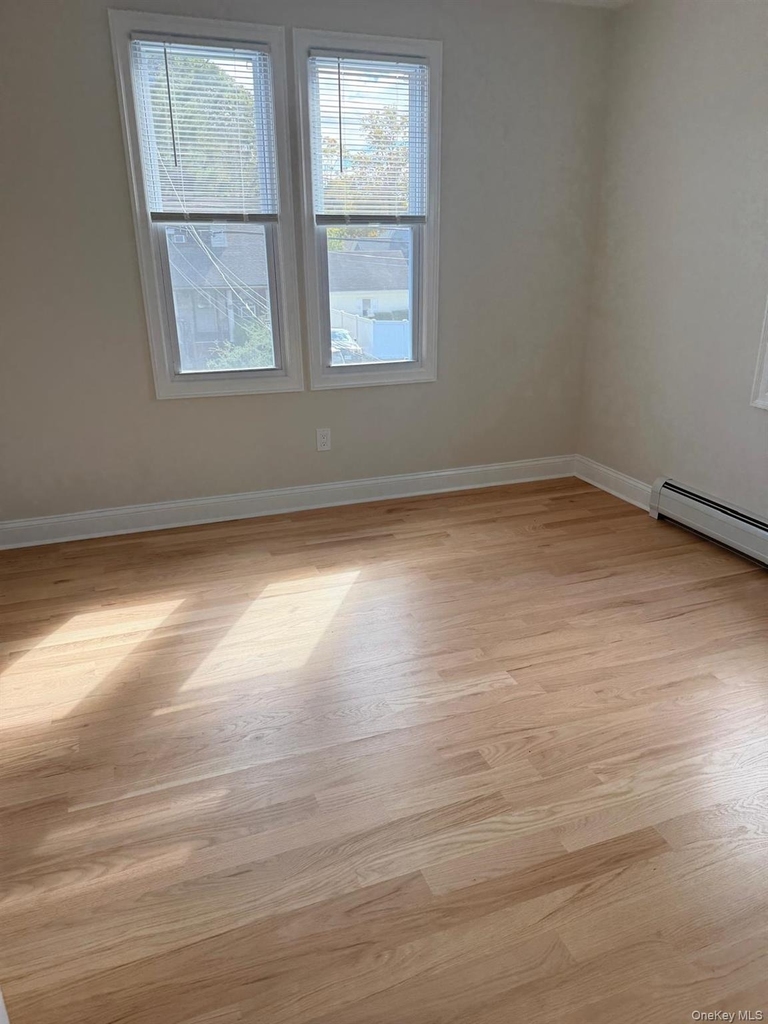 193 W Washington Avenue - Photo 3