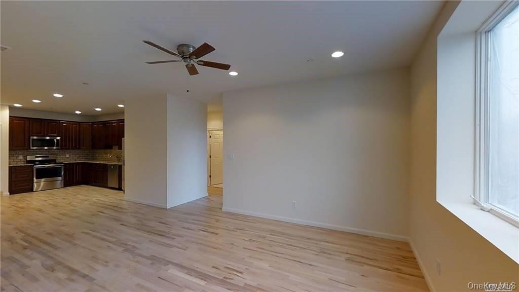 417 New York Avenue - Photo 2