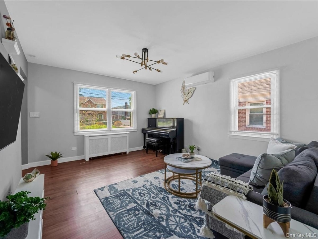 35 79th Avenue - Photo 2