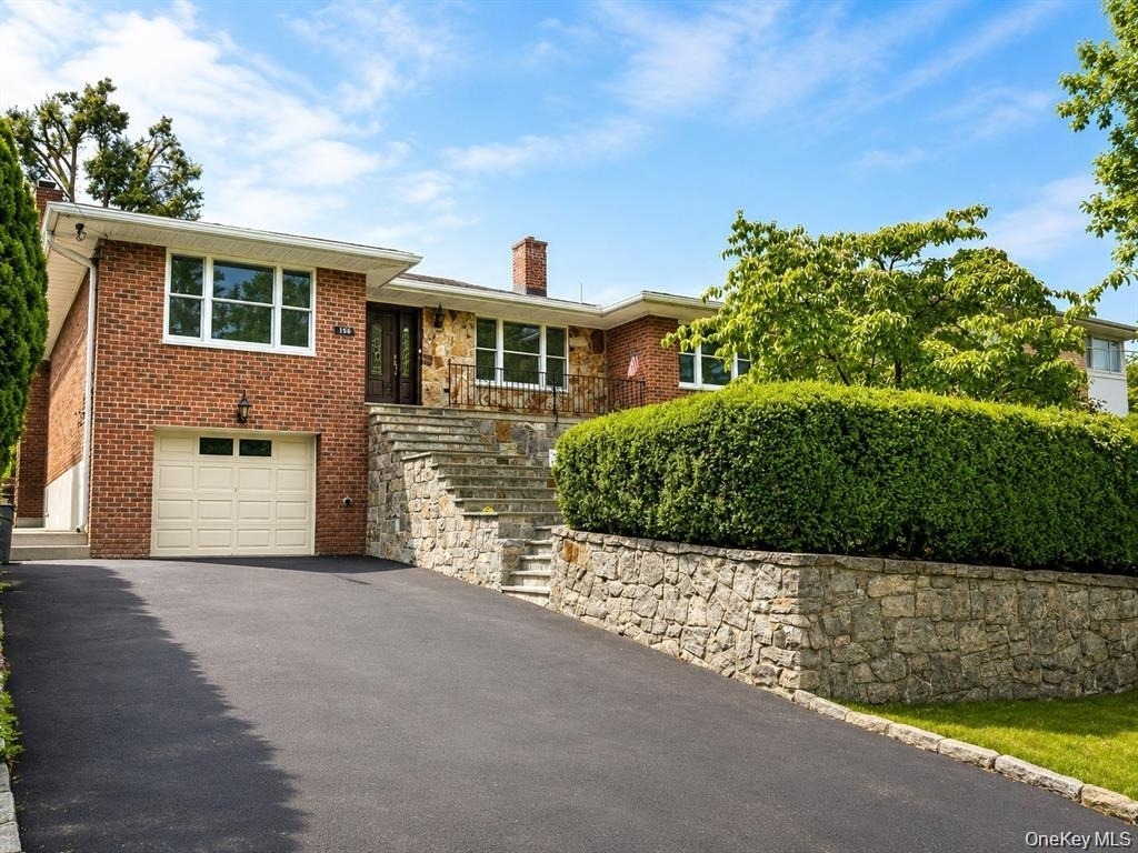 156 Valentine Street - Photo 0