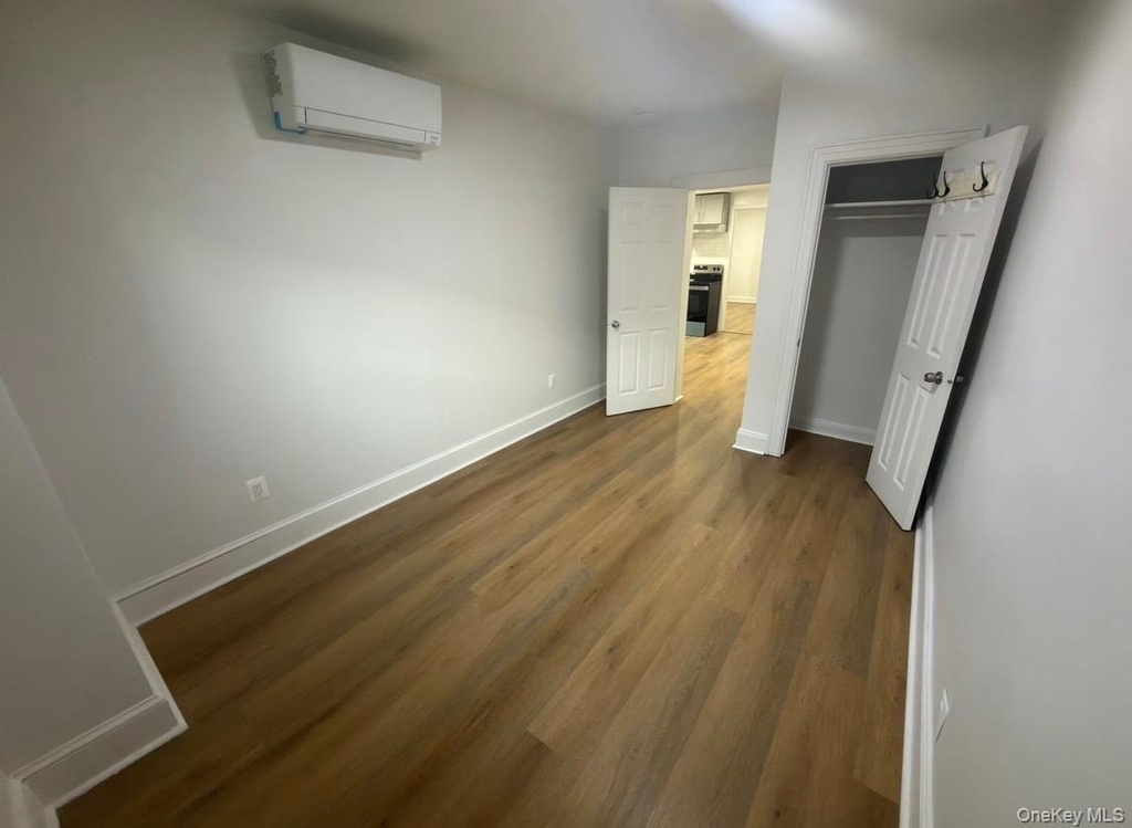 50-14 42nd Street - Photo 4