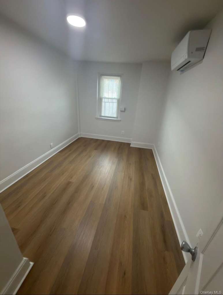 50-14 42nd Street - Photo 3