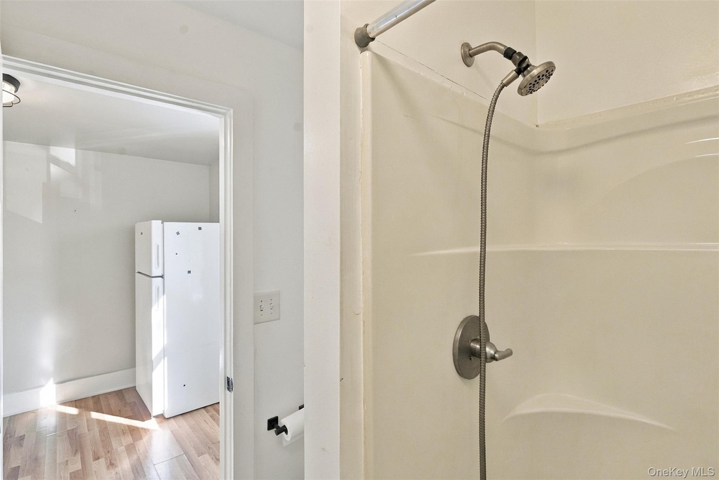 89 Main St - Photo 10
