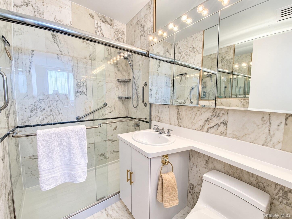 26910 Grand Central Parkway - Photo 9